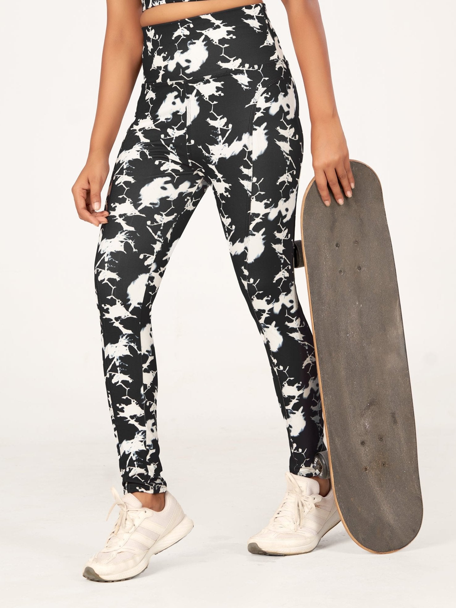 Blur Print Black Tight Legging For Women