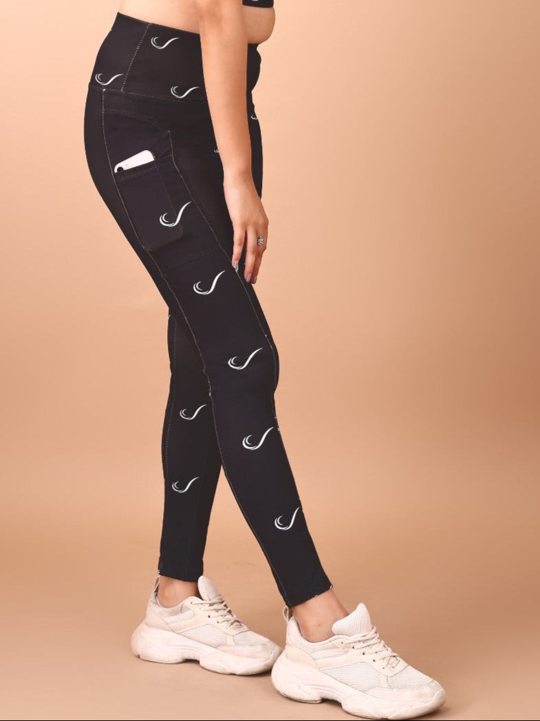 Signature Print Black Tight Legging For Women